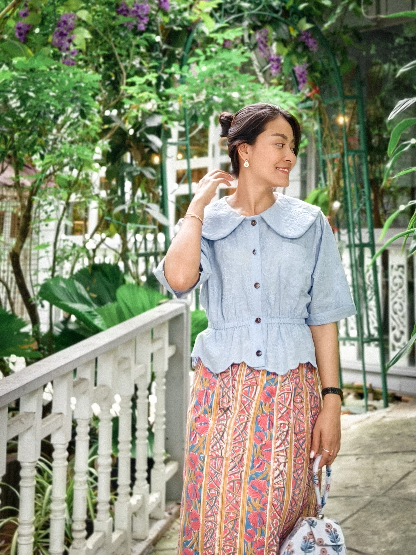 ผ้าถุงป้ายราศี (Rasee) #32 น้ำตาลดอกชมเชิงเถาวัลย์ไม้เลื้อย