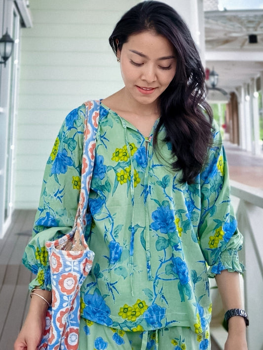 เสื้อแขนยาวคอผูกโบว์ริกะ (Rika) #04 สีเขียว