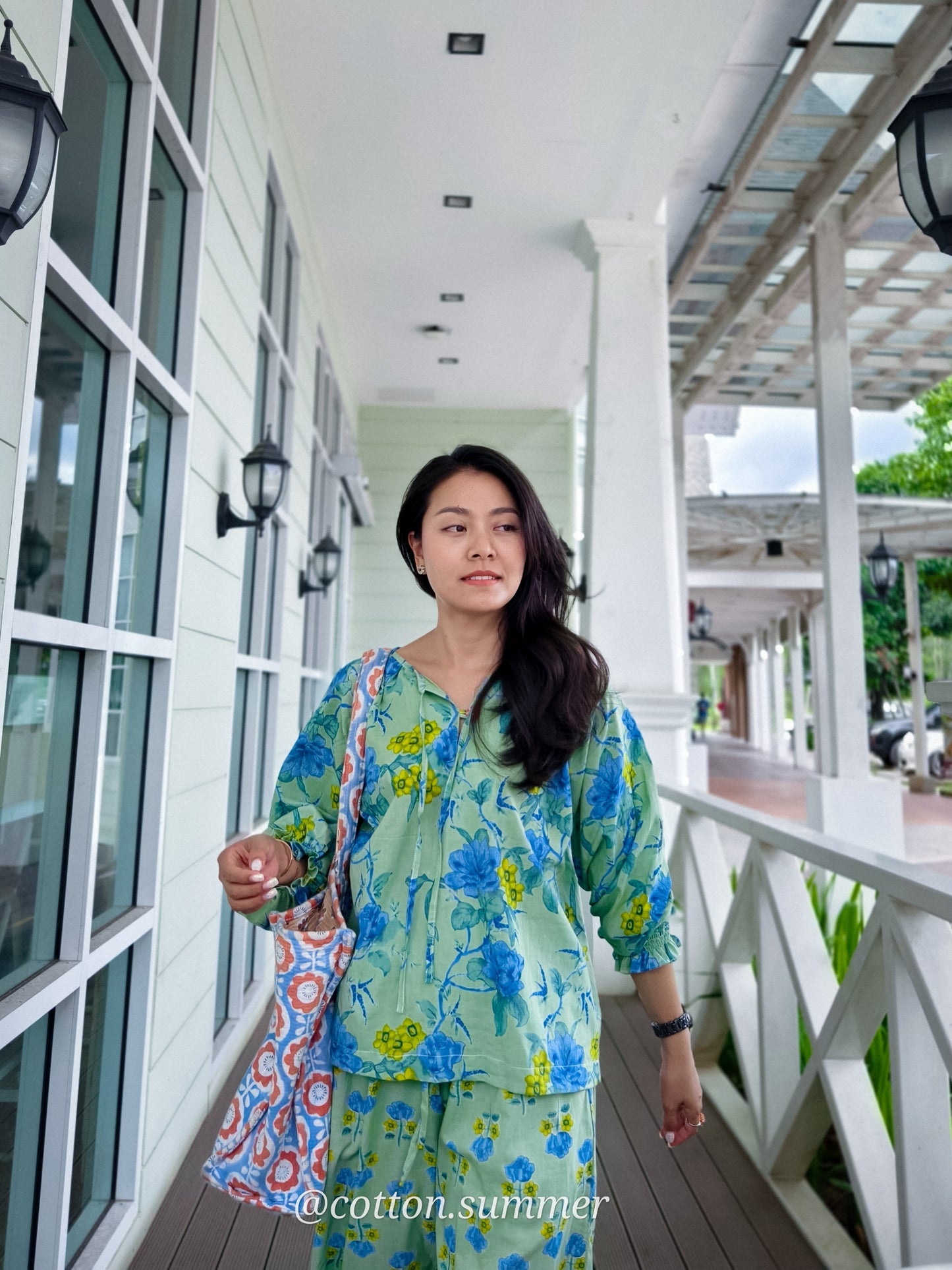 เสื้อแขนยาวคอผูกโบว์ริกะ (Rika) #04 สีเขียว