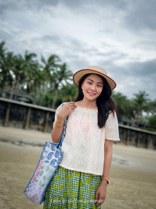 Phudtan-12 ปักดอกไม้ครีม