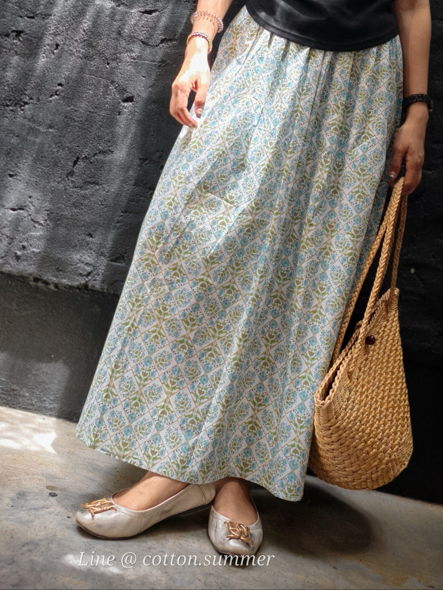 กระโปรงเอวยางยืดกลีบบัว (KleepBua) #01 ฟ้า