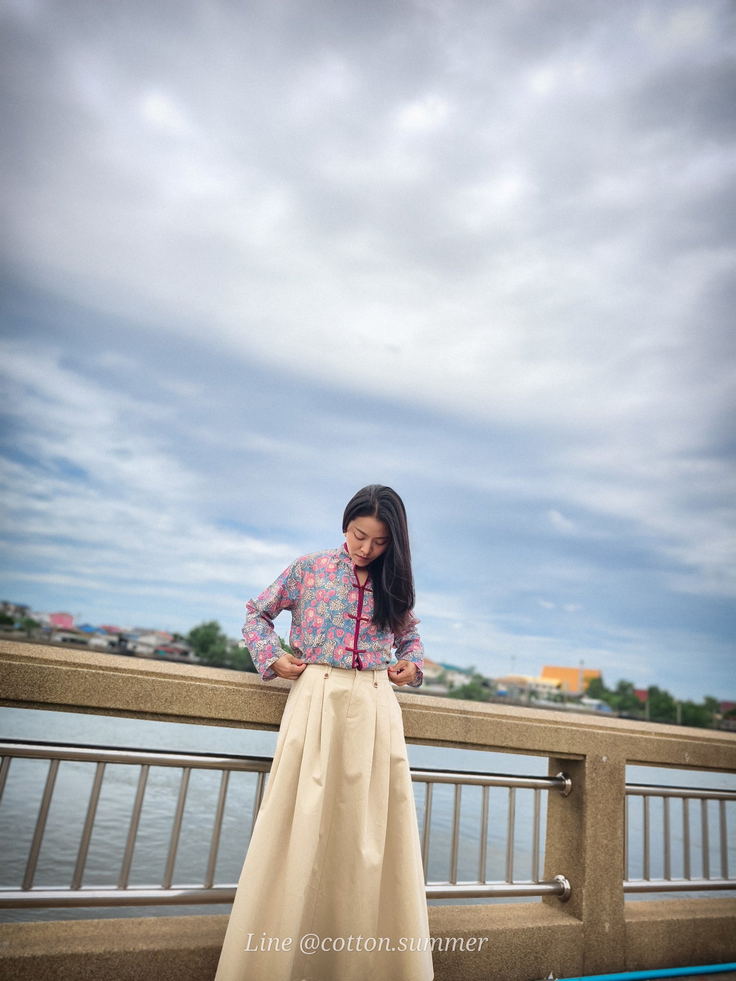 กระโปรงซิปหน้ามีกระดุมโมเน่ (Monet) # 04 brown