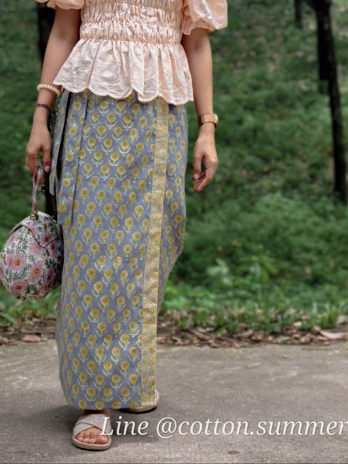 ผ้าถุงป้ายราศี (Rasee) #68-ม่วงทานตะวัน