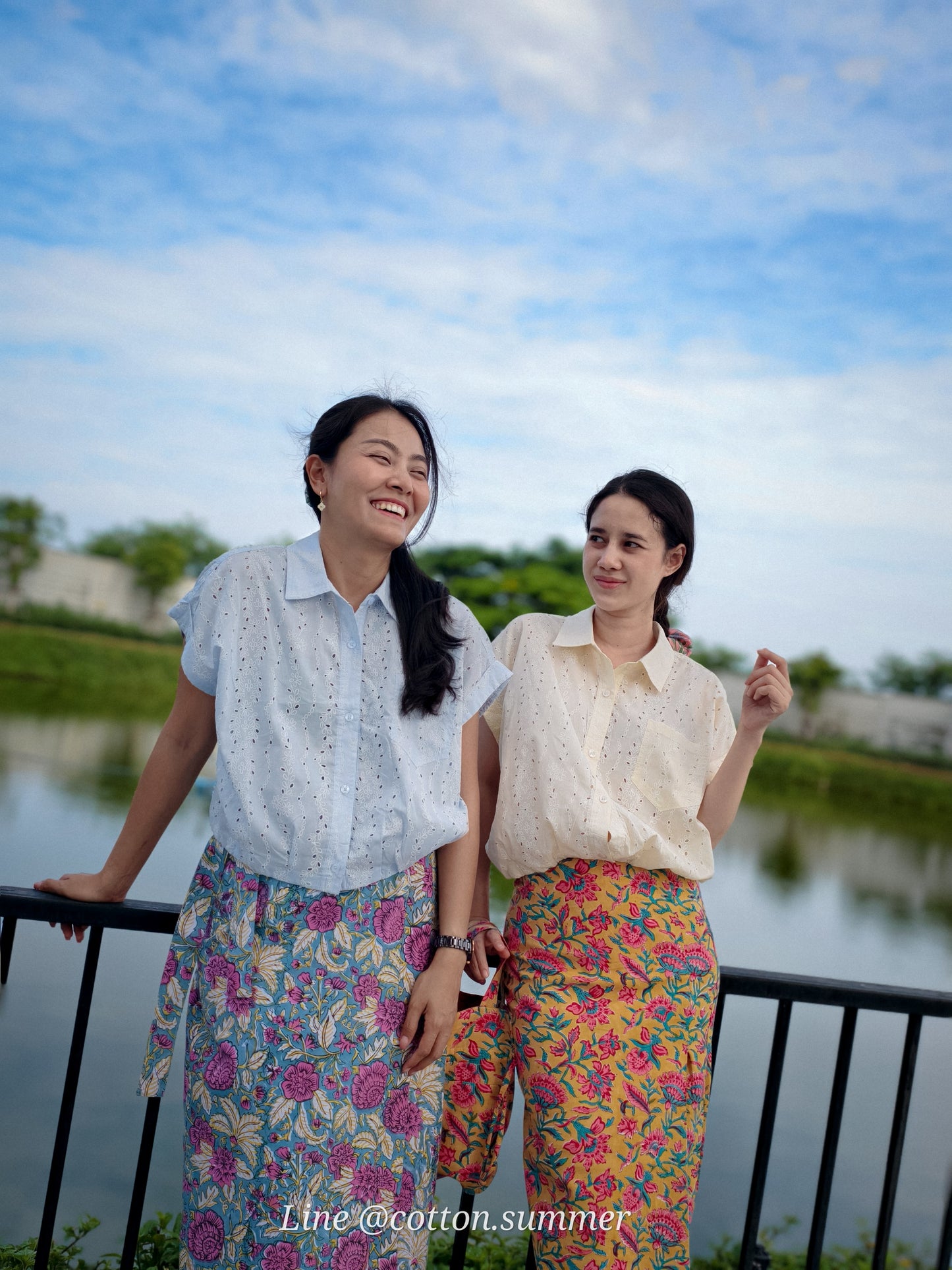 เสื้อเชิ้ตครอปแขนล้ำ มะตูม(Ma-Toom) #01 ฟ้า