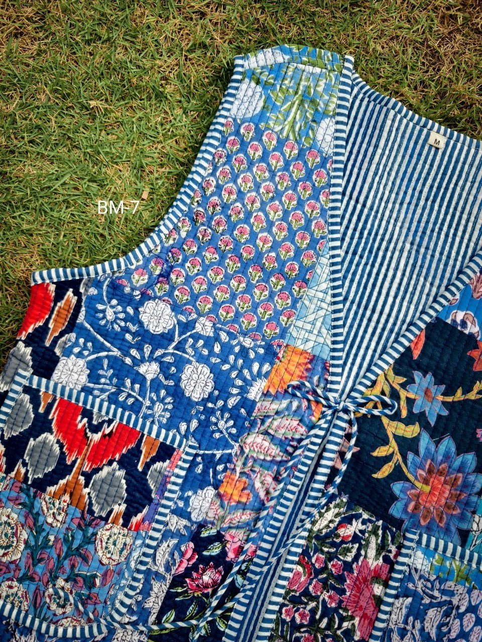เสื้อกั๊ก ( Patchwork) Tata vest #น้ำเงิน BM-7