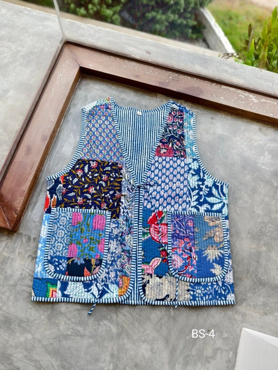 เสื้อกั๊ก ( Patchwork) Tata vest #น้ำเงิน BS-4