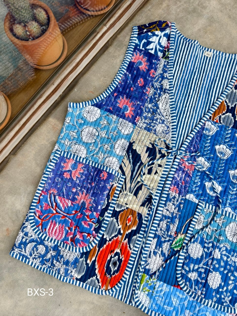 เสื้อกั๊ก ( Patchwork) Tata vest #น้ำเงิน BXS-3