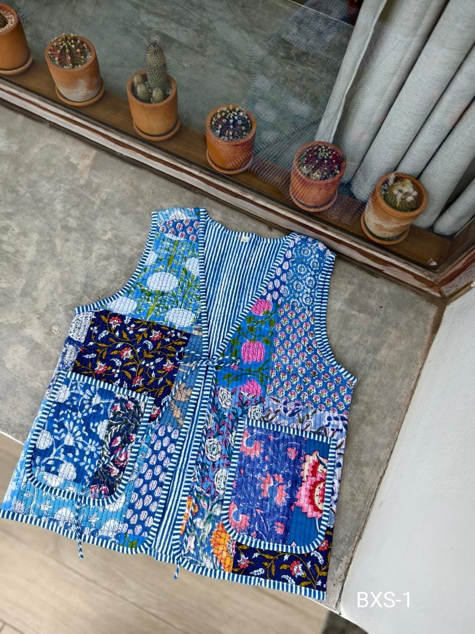 เสื้อกั๊ก ( Patchwork) Tata vest #น้ำเงิน BXS-1