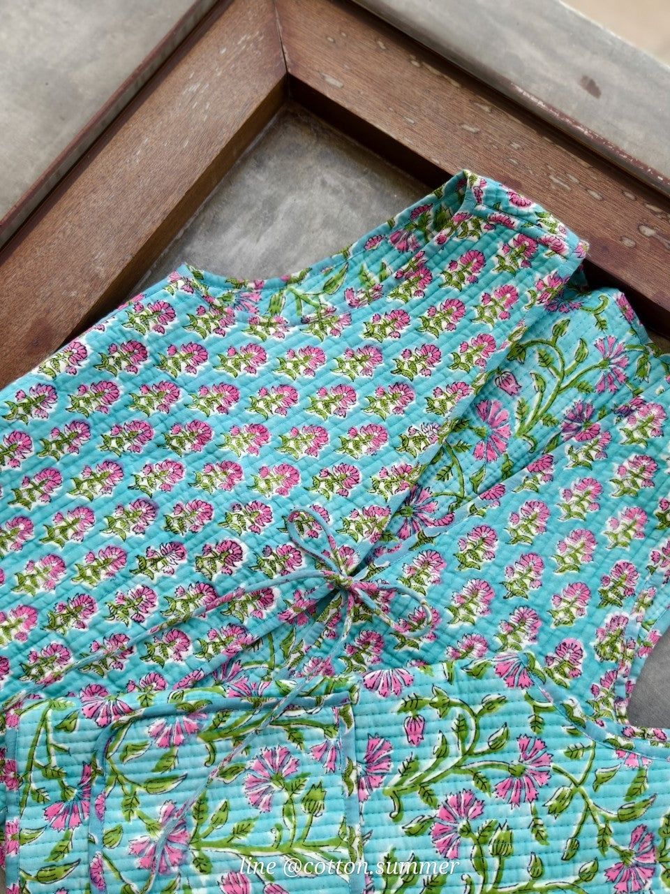 เสื้อกั๊ก(Tata vest )ผ้าอินเดียงานพิมพ์มือ - เขียวเข้ม