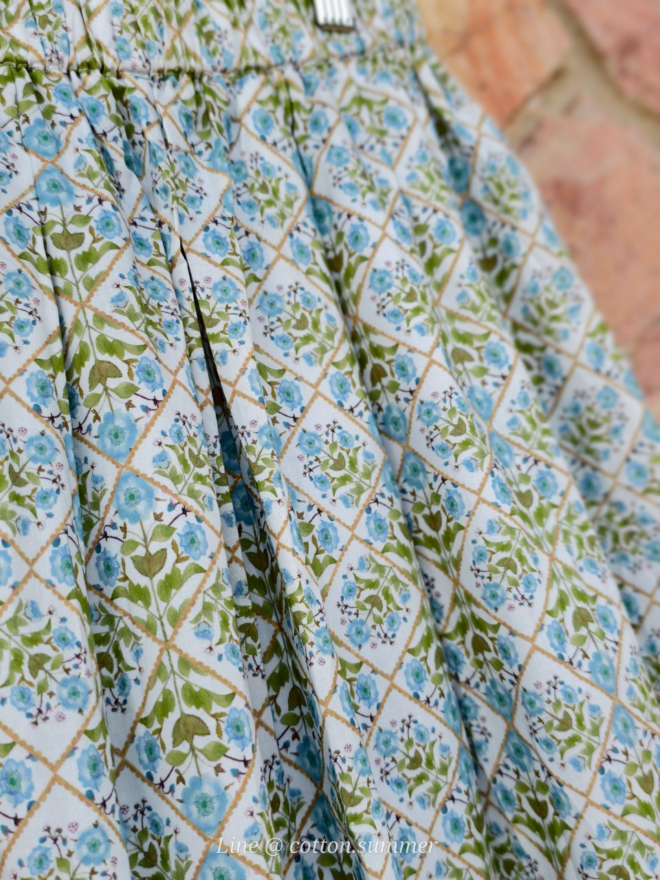 กระโปรงเอวยางยืดกลีบบัว (KleepBua) #01 ฟ้า