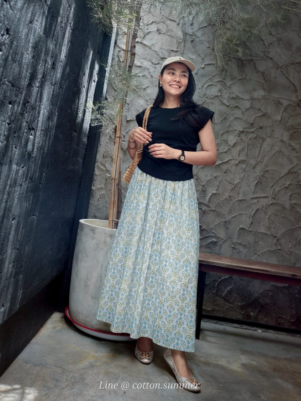 กระโปรงเอวยางยืดกลีบบัว (KleepBua) #01 ฟ้า