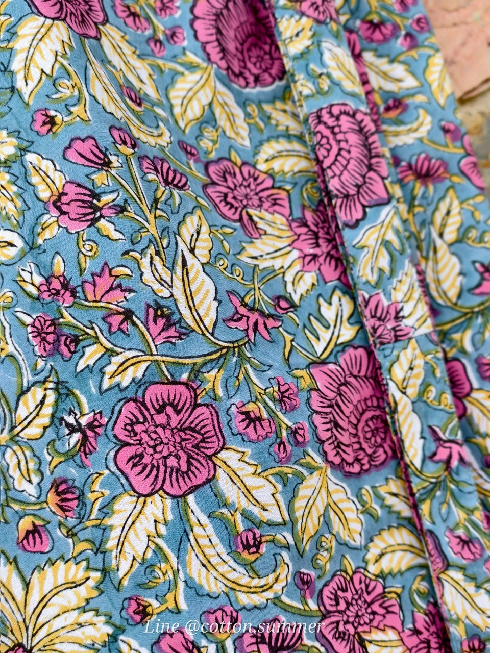 ผ้าถุงป้ายราศี (Rasee) #72 พื้นฟ้า Luna