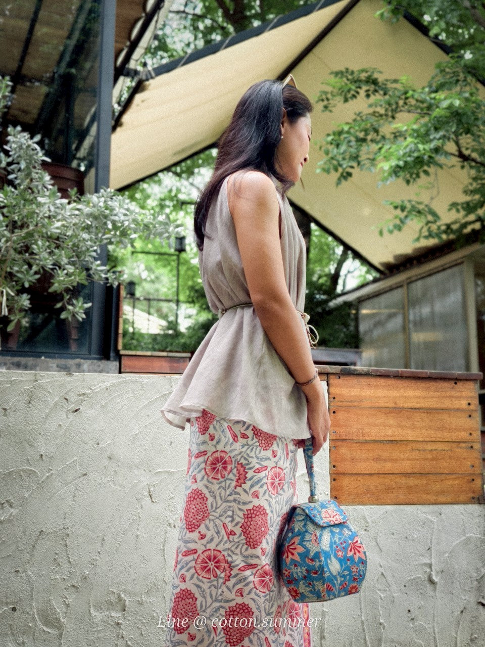 🥻ผ้าถุงสำเร็จ บุหรง (Bhurong)  #23 ชบาเชิง