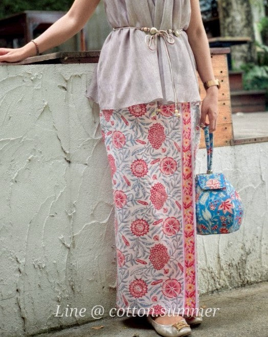 🥻ผ้าถุงสำเร็จ บุหรง (Bhurong)  #23 ชบาเชิง